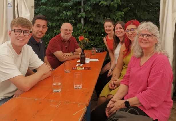 Auf zum Mittagstisch beim Dorffest Ramsbach